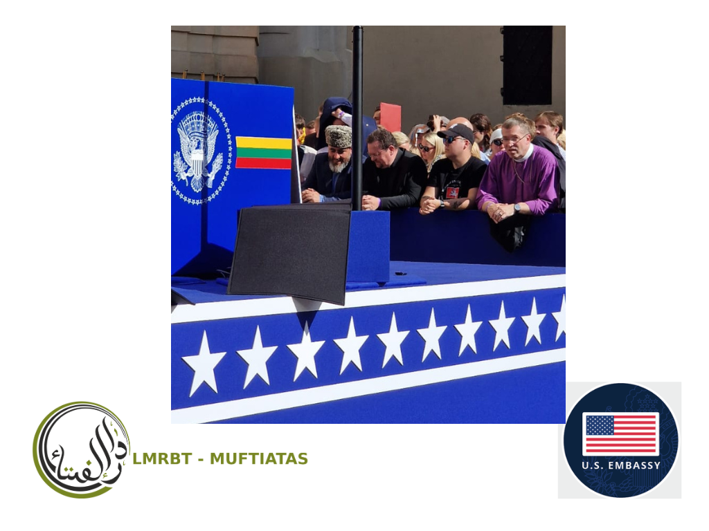 Muftijus A. Beganskas dalyvavo JAV prezidento Joe Bideno viešoje kalboje Vilniaus universitete