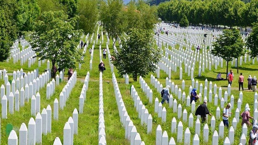  Muslims commemorate the 26th anniversary of the Srebrenica genocide